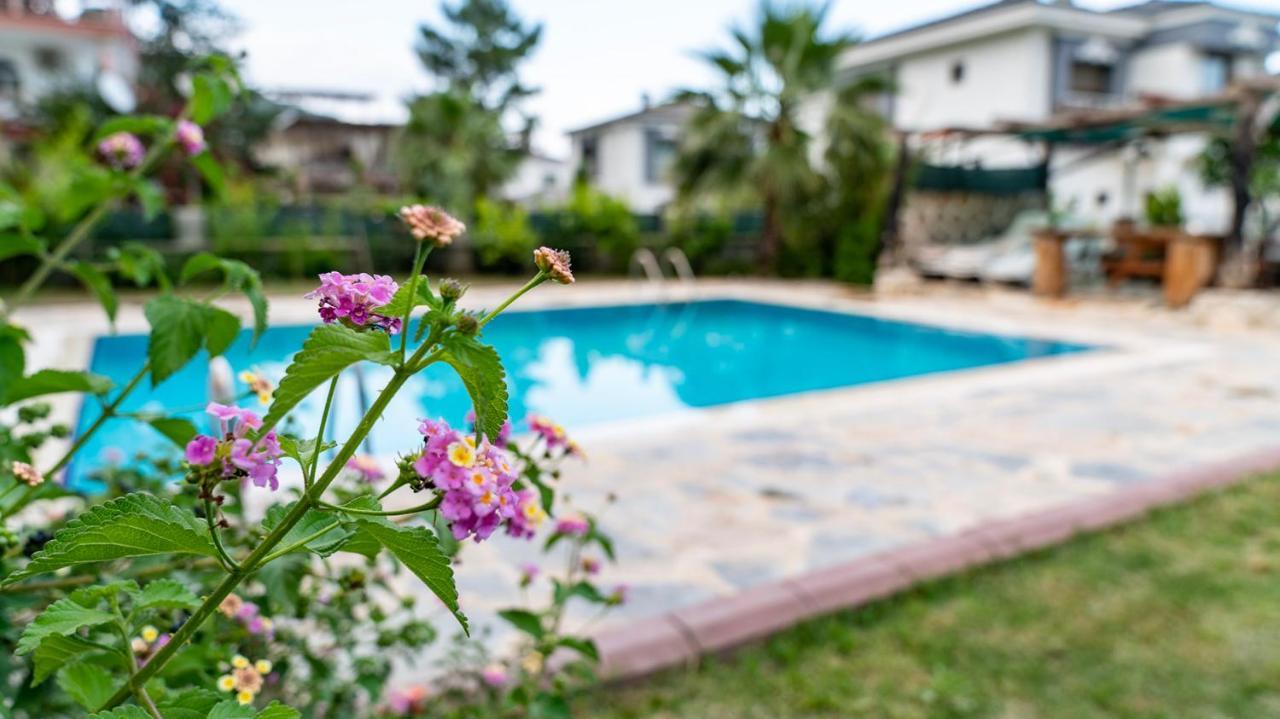 Spacious Villa With Sea And Mountain View ケメル エクステリア 写真